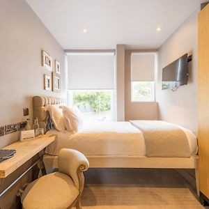 Classic Single Room